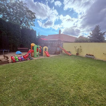 Zam-Zem Holiday Apartman Hajdúszoboszló Exteriör bild