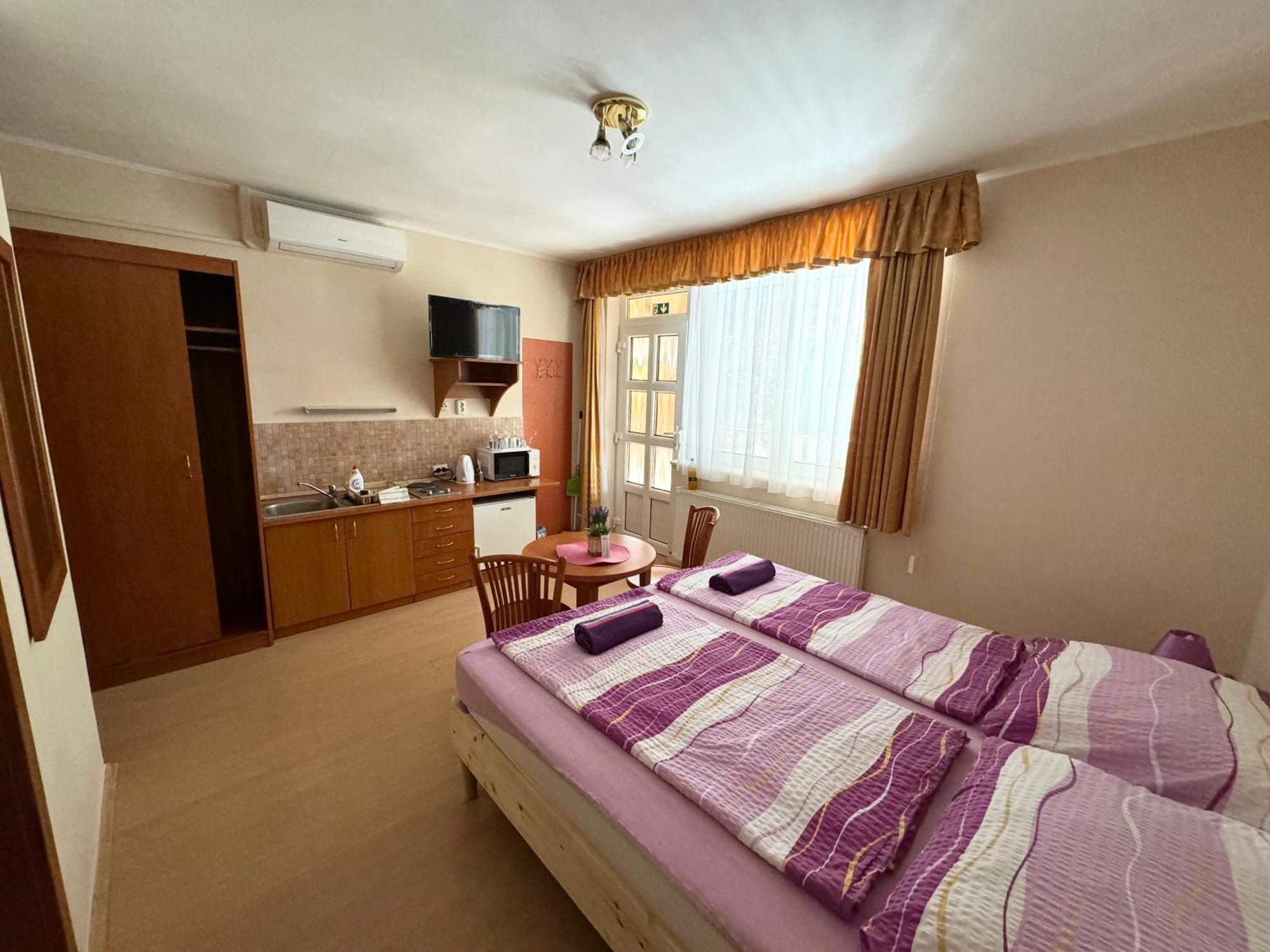 Zam-Zem Holiday Apartman Hajdúszoboszló Exteriör bild